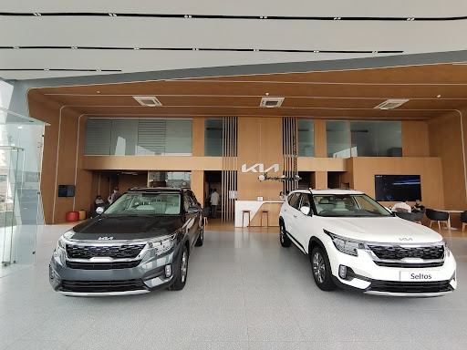 Western Kia, Bhavnagar Automotive | Show Room