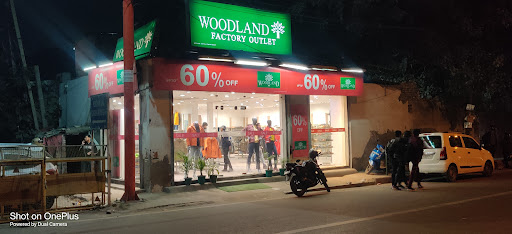 WoodLand Factory outlet Shopping | Store
