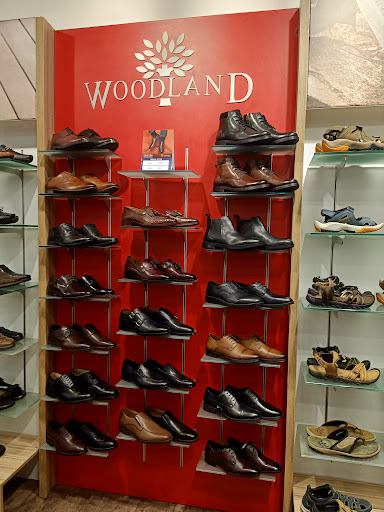 WOODLAND Howrah Shopping | Store